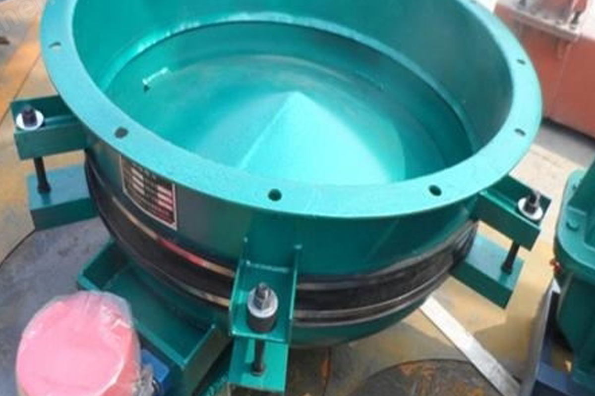 什么是惯性振动给料斗，性能特点怎样